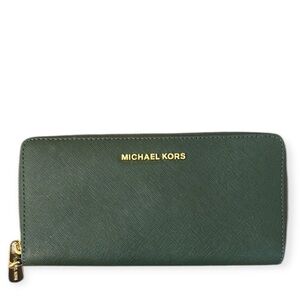Michael Kors Jet Set Travel Continental Wallet
